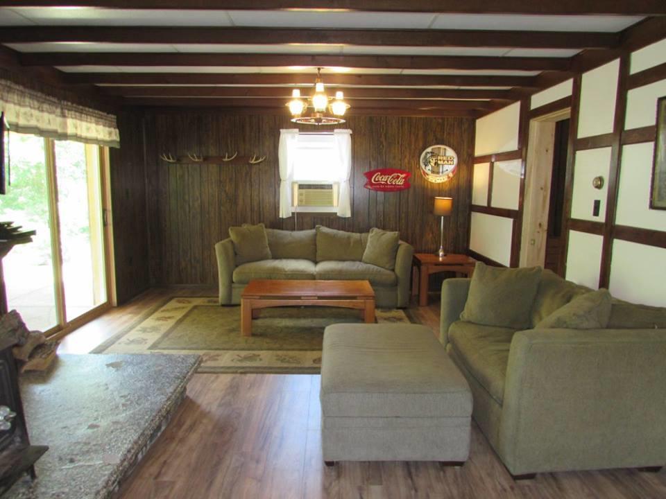 Blue Lodge Hesston Exterior photo